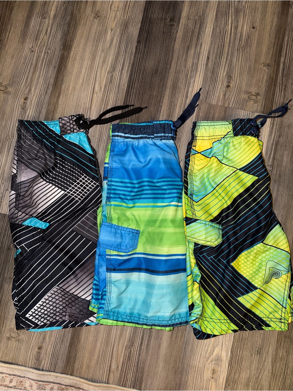 Kanu Surf Boys' set of 3 Swim Trunks